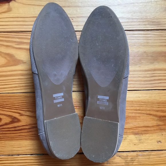 Toms Beige Pointed Toe Suede Flats, EUC, 11 - Picture 9 of 11